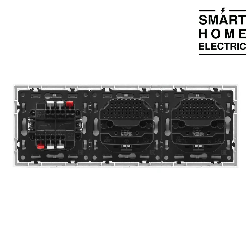 Проходной выключатель с розеткой с USB и Type C в тонкой рамке, 3 поста (2кл.+2роз.) золотой